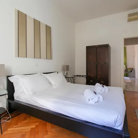 Apartament Hacca Collection - 3br Bocconi-navigli *