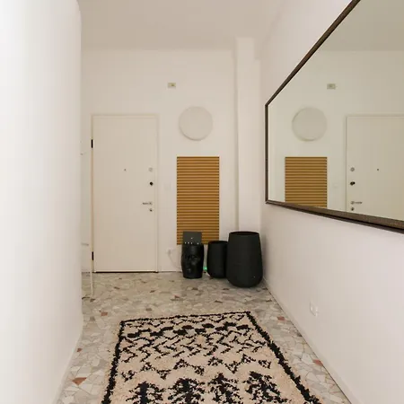 Hacca Collection - 3br Bocconi-navigli Apartman *