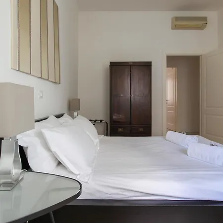 Apartament Hacca Collection - 3br Bocconi-navigli *